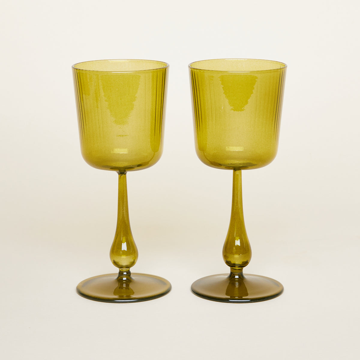 Luisa Calices, Pair